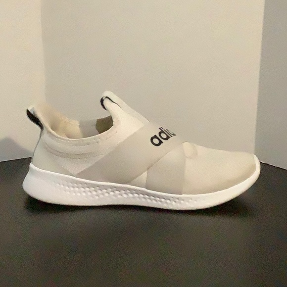 Adidas Women’s Shoes Size 8 in Women - Picture 2 of 6